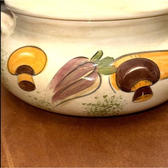 Vintage Hand-Painted Vegetable Motif Ceramic Soup Tureen With Lid - Picture 4 of 9